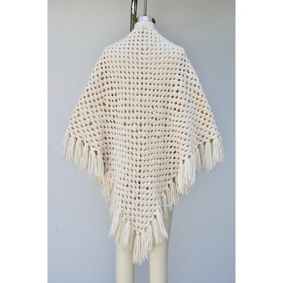 Vintage Ivory Wool Poncho Shawl Throw Cloak - Hand Knitted Wool Poncho Shawl - Picture 6 of 7